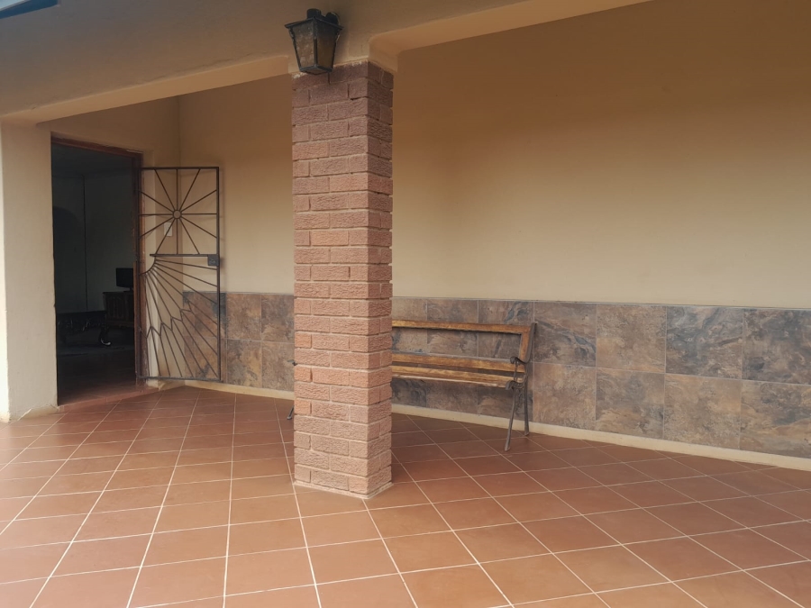 3 Bedroom Property for Sale in Rustenburg Central North West